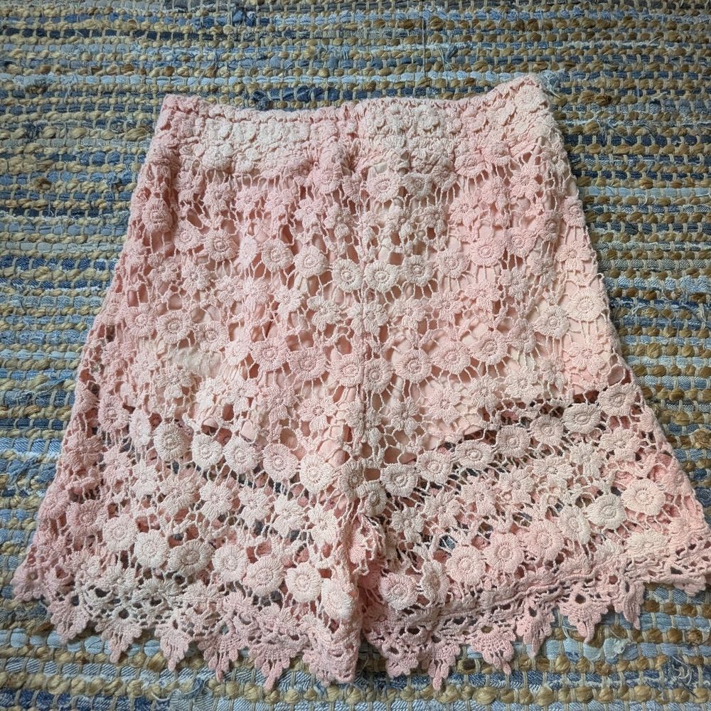 Peachy pink Crochet Lace Shorts M Partially Lined Boho Beachy Summer Casual - Picture 8 of 8